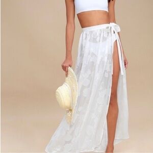 Lulu’s Take the Caicos White Shell Print Cover-Up Maxi Skirt Size OS